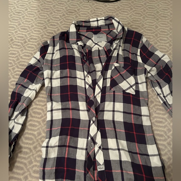 Rails size XS button up shirt. Never worn - Picture 2 of 2